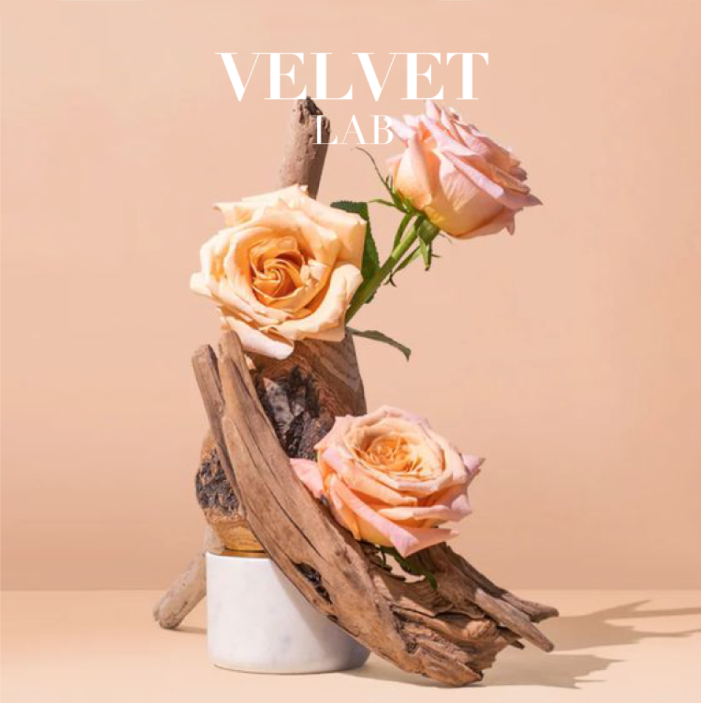 Vela fragancia aroma rosa y madera